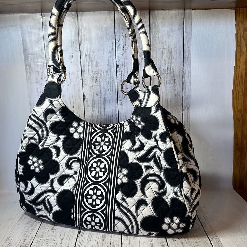 Vera Bradley Shoulder Bag Quilted Magnetic Closure Black White Floral LOOK